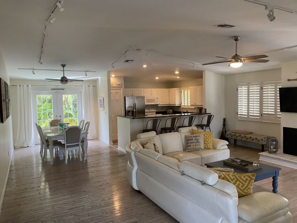 Private Pool Vacation Home in Fort Myers Three Bedrooms