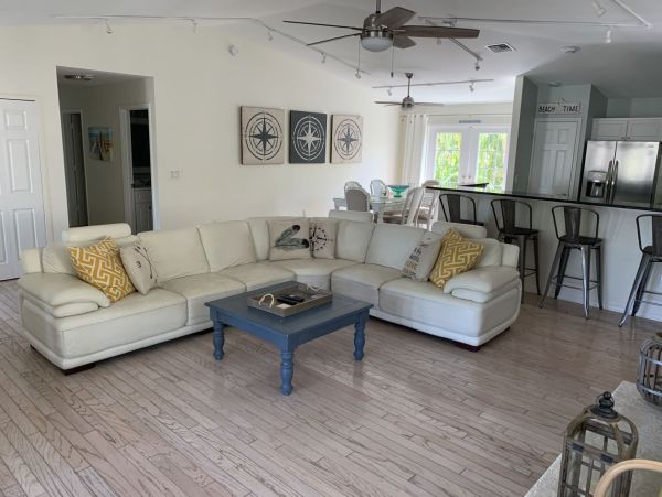 Private Pool Vacation Home in Fort Myers Three Bedrooms