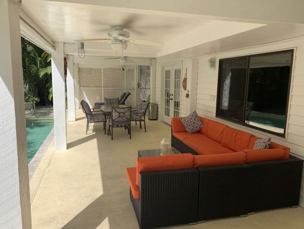 Private Pool Vacation Home in Fort Myers Three Bedrooms