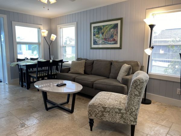 Walk to Beach Fort Myers Vacation Home Two Bedrooms Sleeps 4