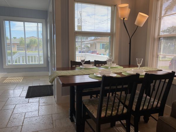 Walk to Beach Fort Myers Vacation Home Two Bedrooms Sleeps 4