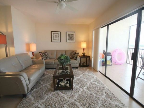 Two Bedroom Condo in Fort Myers Beach Sleeps 4