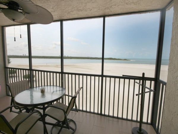 Two Bedroom Condo in Fort Myers Beach Sleeps 4