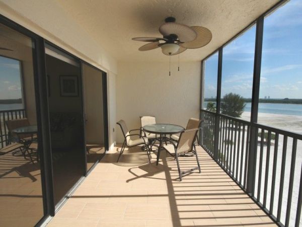 Two Bedroom Condo in Fort Myers Beach Sleeps 4