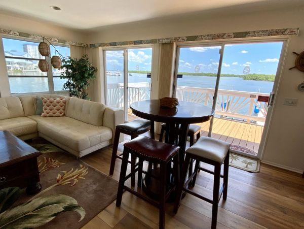 Fort Myers Home 999632