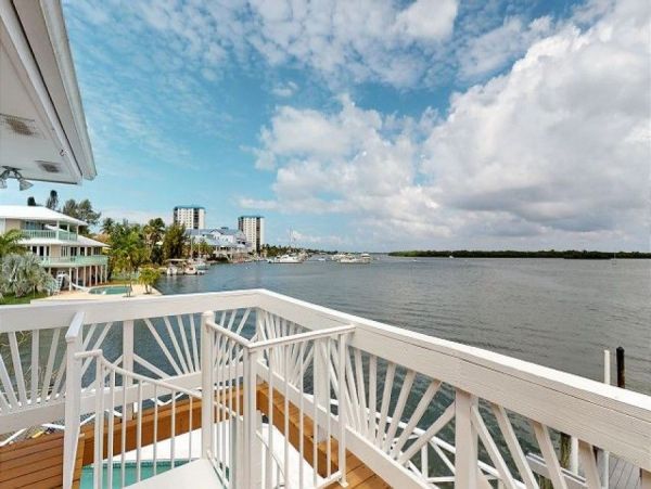 Fort Myers Home 999632