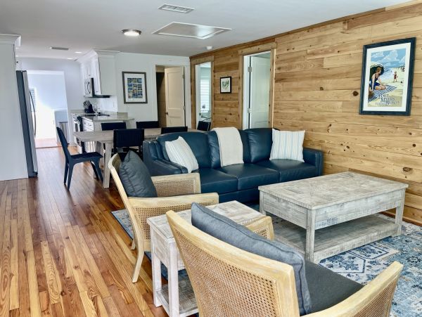 Charming 3-Bedroom Pool Home in Fort Myers Beach