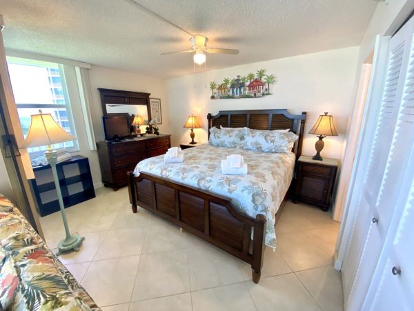 Fort Myers Condo 999639