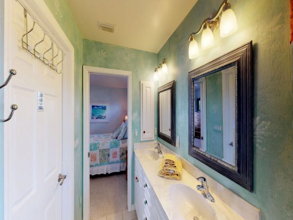 Fort Myers Home 999641