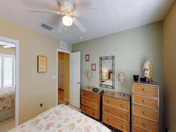 Fort Myers Home 999641