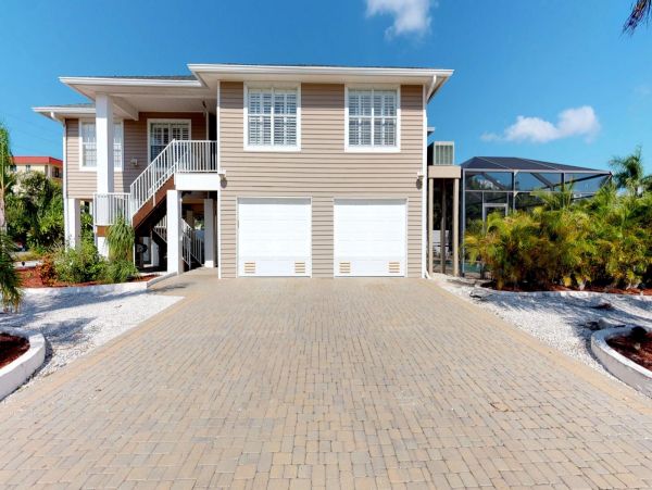 Fort Myers Home 999641