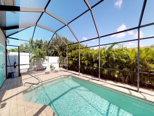 Fort Myers Home 999641