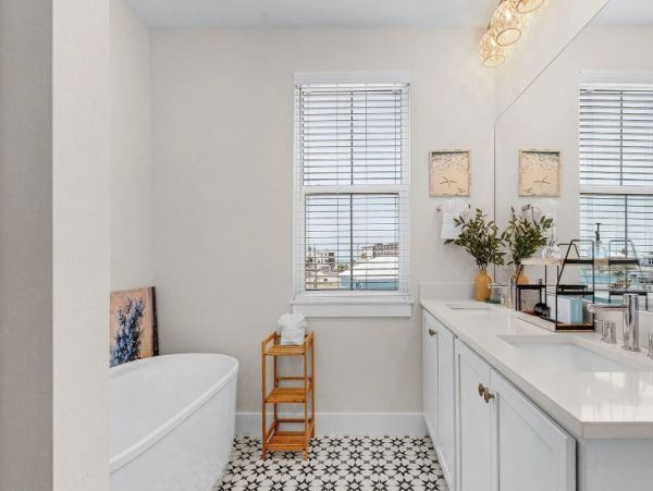 Fort Myers Beach Vacation Rental - Luxury 5-Bedroom Pool Home with Private Pool