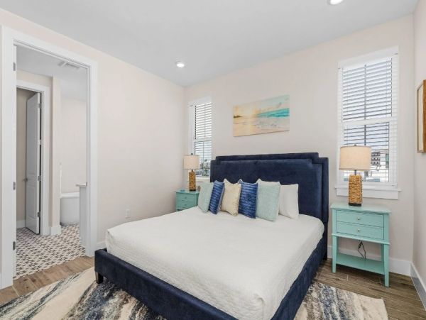 Fort Myers Beach Vacation Rental - Luxury 5-Bedroom Pool Home with Private Pool