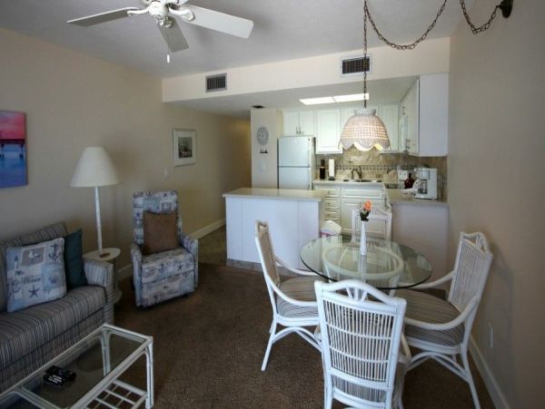 Fort Myers Condo 999652