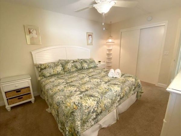 Fort Myers Condo 999652