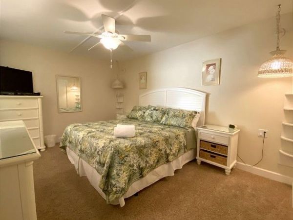 Fort Myers Condo 999652