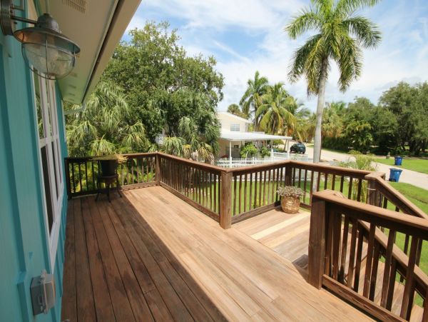 Fort Myers Home 999655