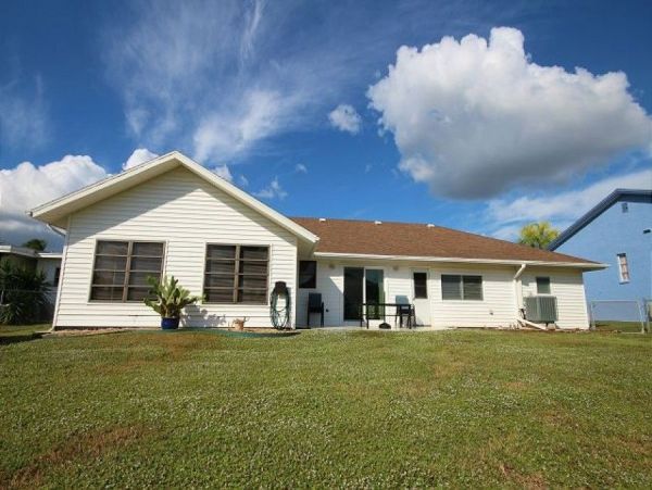 Fort Myers Home 999657