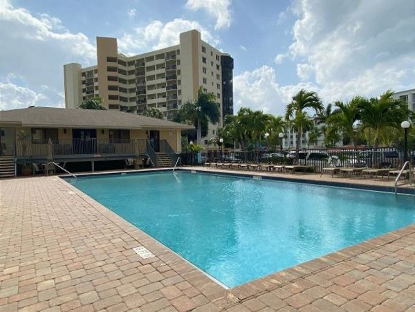 Fort Myers Condo 999659