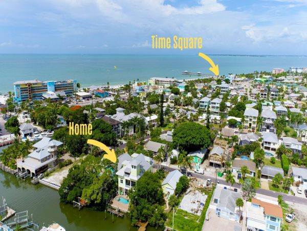 Fort Myers Home 999661