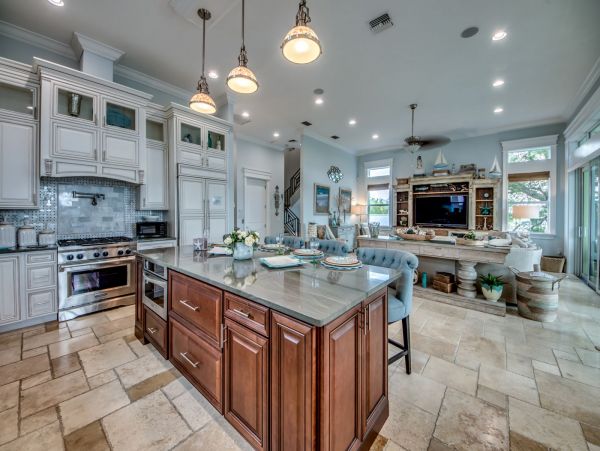Fort Myers Home 999661