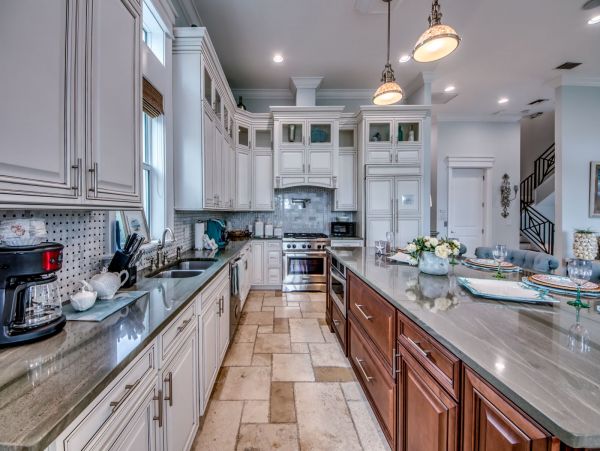 Fort Myers Home 999661