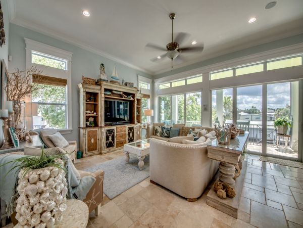 Fort Myers Home 999661