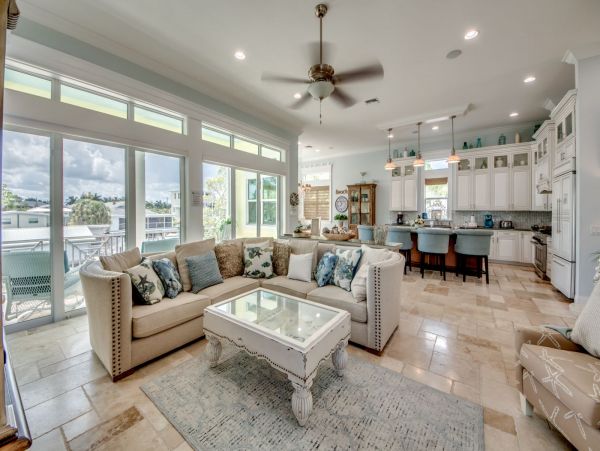 Fort Myers Home 999661