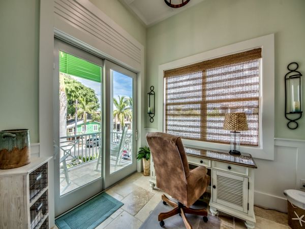Fort Myers Home 999661