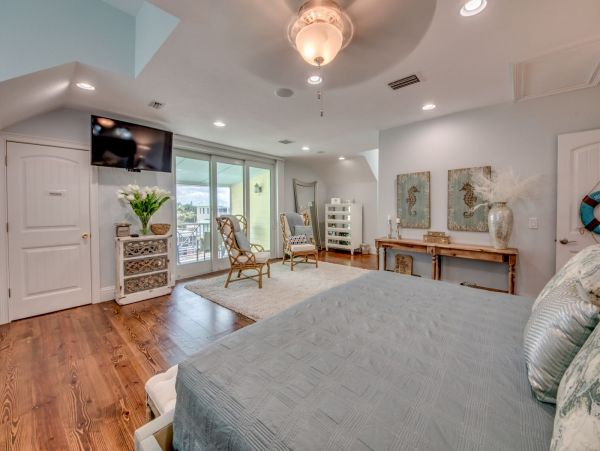 Fort Myers Home 999661
