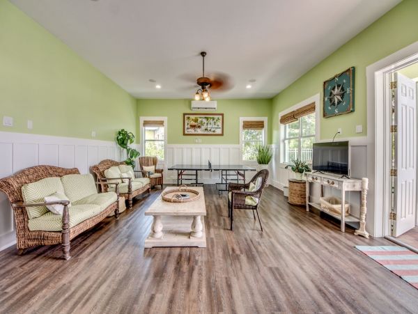 Fort Myers Home 999661