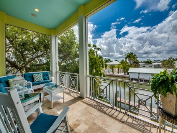 Fort Myers Home 999661