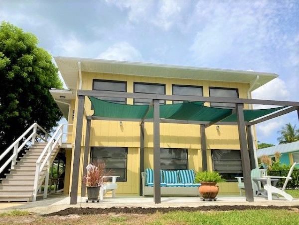 Fort Myers Home 999662