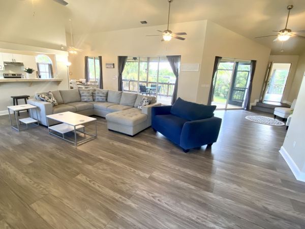 Fort Myers Home 999664