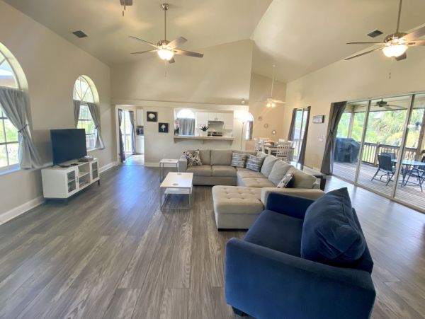 Fort Myers Home 999664