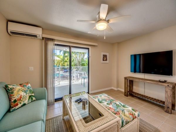 Fort Myers Condo 999668