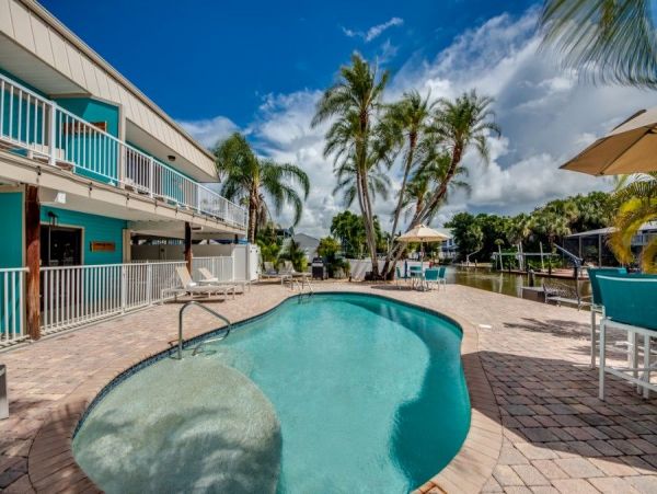Fort Myers Condo 999668