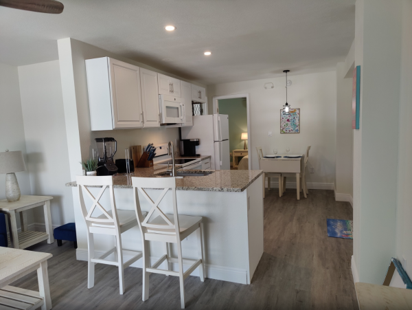 Florida Island Vacation Rentals - Gulf Coast Beach Homes with Canal Access & Pet Friendly