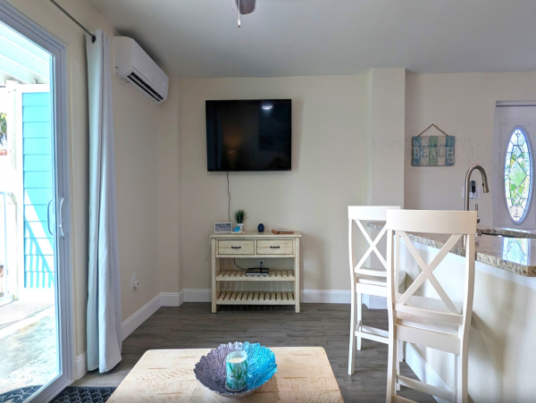 Florida Island Vacation Rentals - Gulf Coast Beach Homes with Canal Access & Pet Friendly