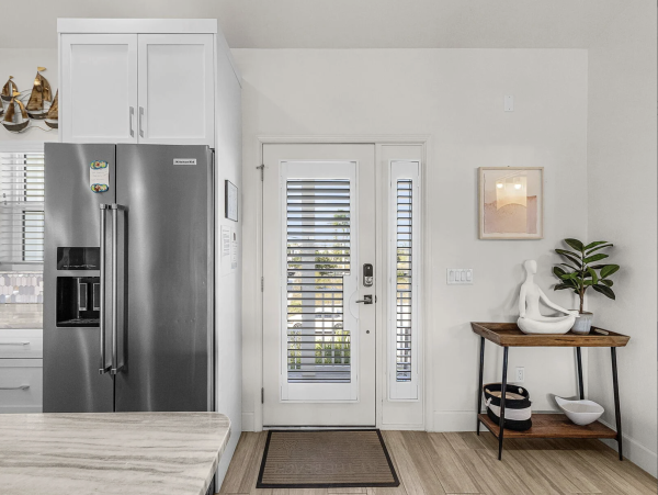 Coastal Paradise in Fort Myers - Luxury Vacation Home 3 Bedroom