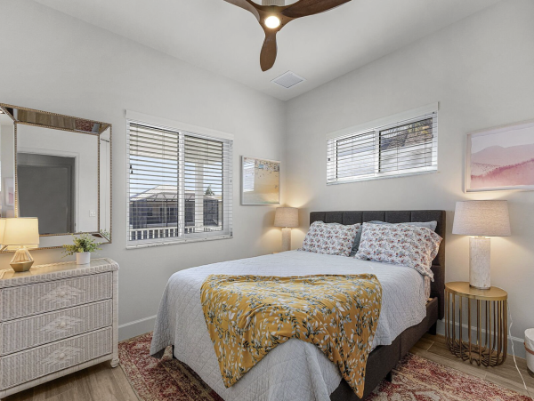 Coastal Paradise in Fort Myers - Luxury Vacation Home 3 Bedroom