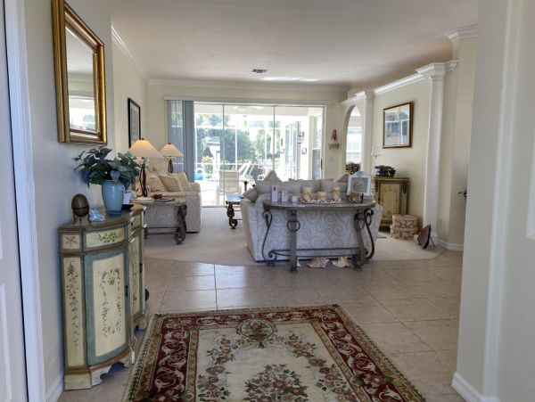 Fort Myers Home 999671