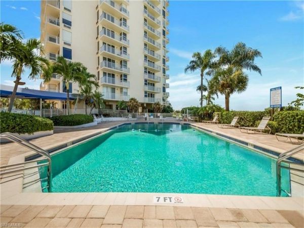 Fort Myers Condo 999673