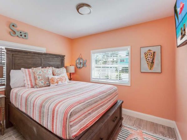 Fort Myers Home 999679