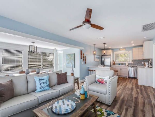 Fort Myers Home 999679