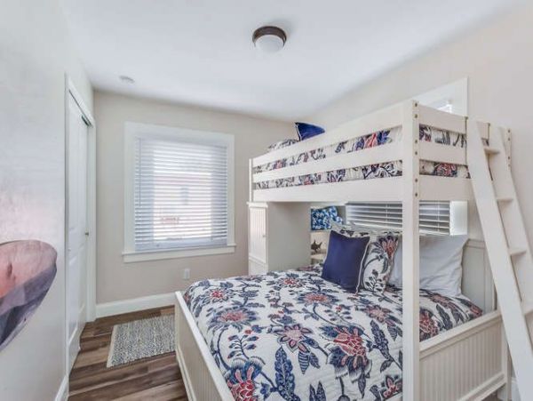 Fort Myers Home 999679