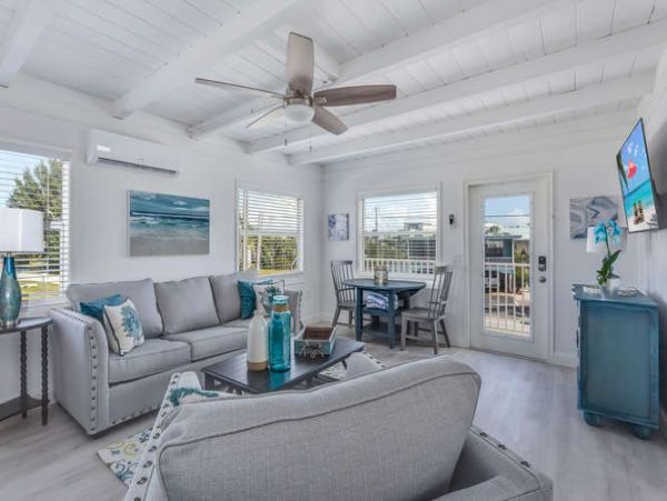 Fort Myers Home 999679