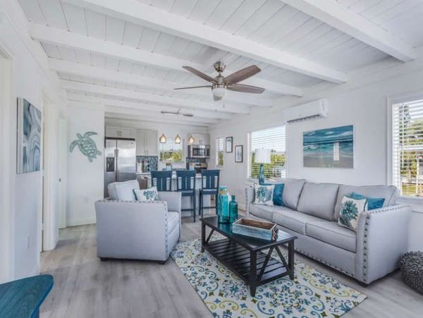 Fort Myers Home 999679
