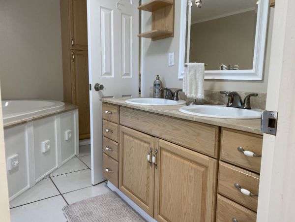 Fort Myers Home 999680